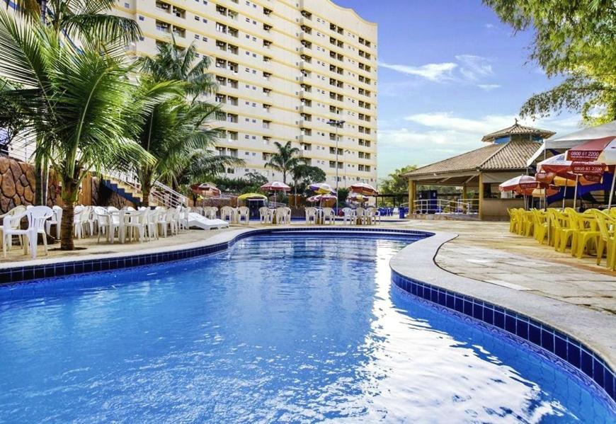 Flat Golden Dolphin Grand Hotel - Quarto E Sala Com Roupa De Cama E Banho - Piscinas 24H Калдас Новас Екстериор снимка