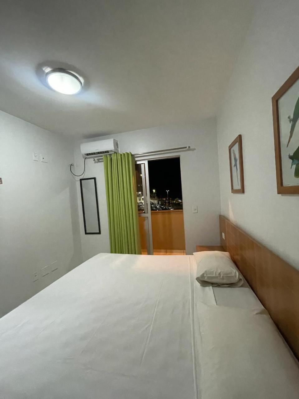 Flat Golden Dolphin Grand Hotel - Quarto E Sala Com Roupa De Cama E Banho - Piscinas 24H Калдас Новас Екстериор снимка